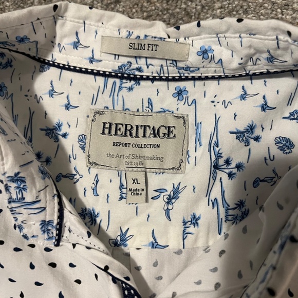 Short sleeved buttoned shirt - Picture 3 of 3